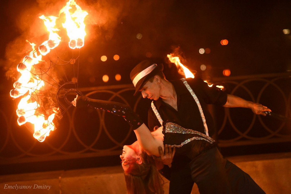 Огненно-пиротехническое шоу