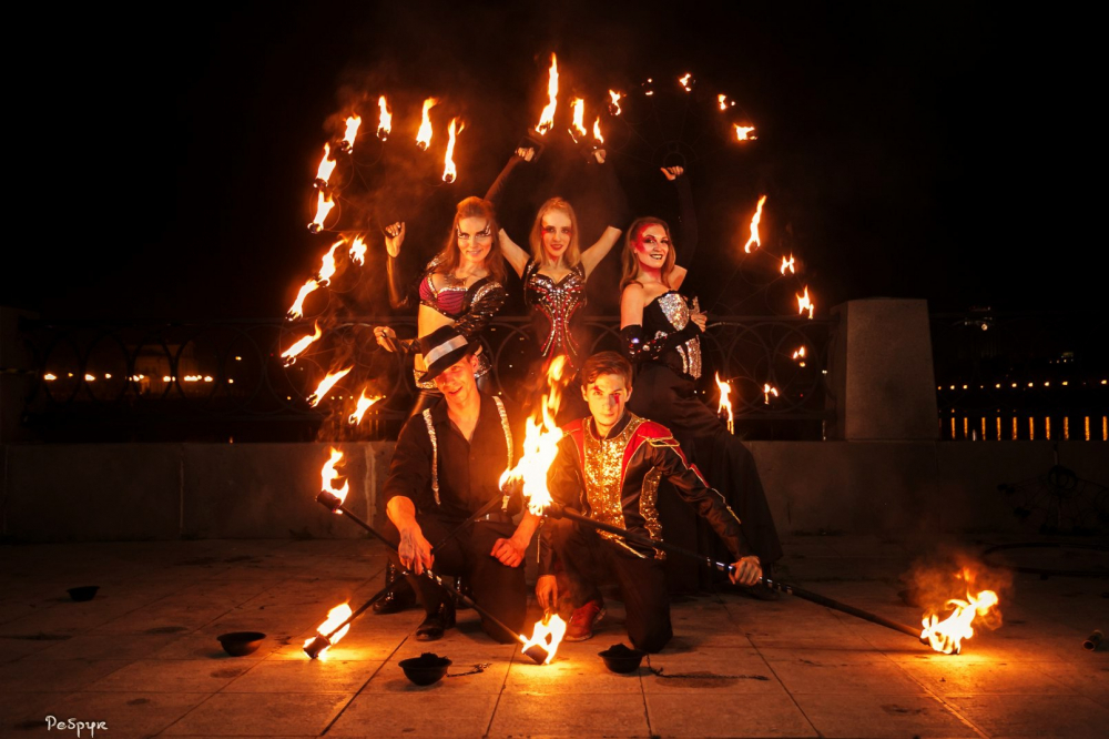 Огненно-пиротехническое шоу