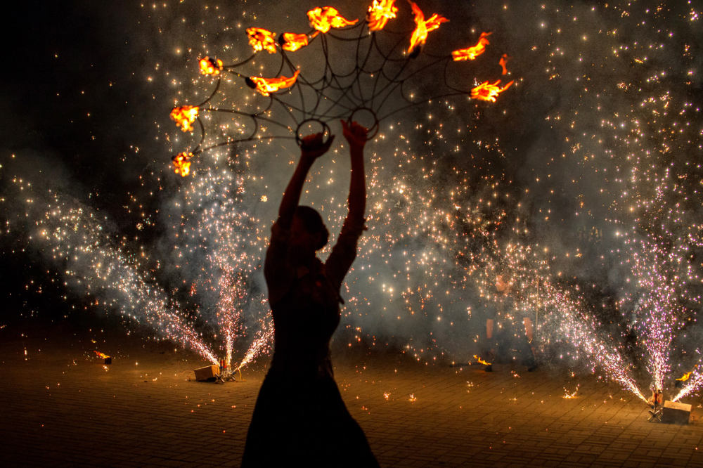 Огненно-пиротехническое шоу