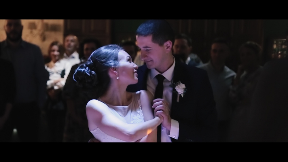 Кадры из свадебных фильмов...