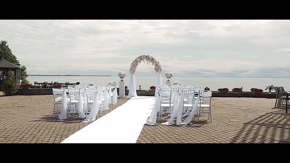 Кадры из свадебных фильмов...