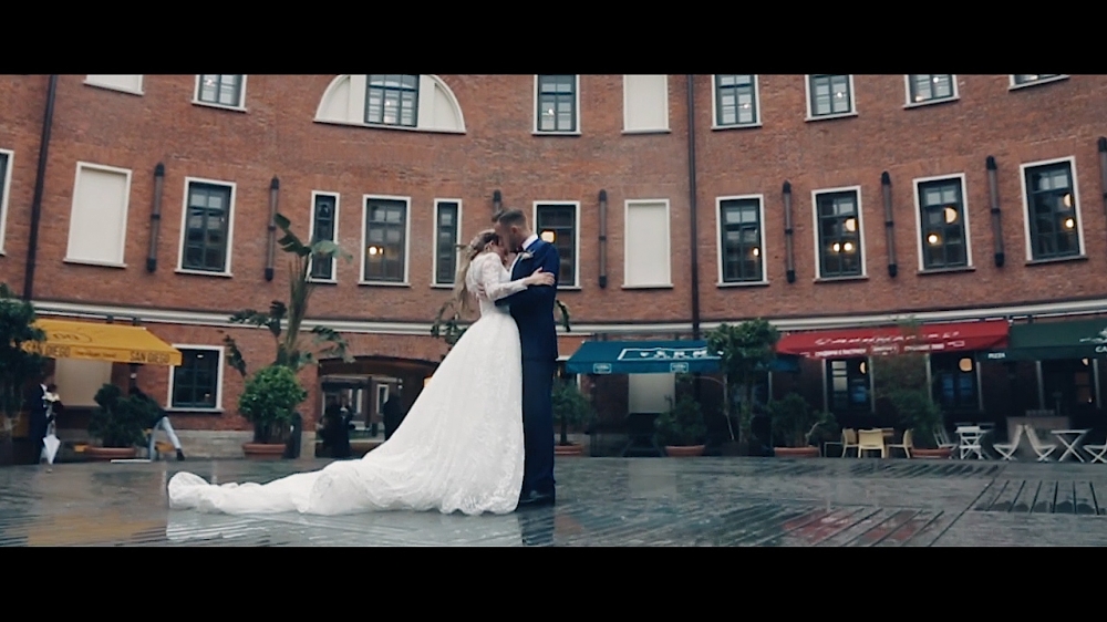 Кадры из свадебных фильмов...