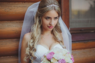 Свадебные моменты. Прогулка