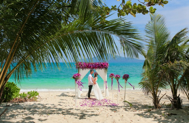 камерная свадьба за границей, организатор DREAMCATCH WEDDINGS