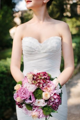 Букет невесты в фиолетовой гамме