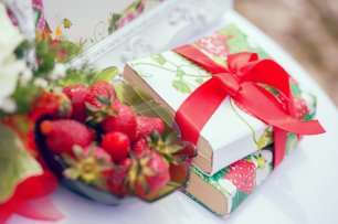 Клубничная свадьба