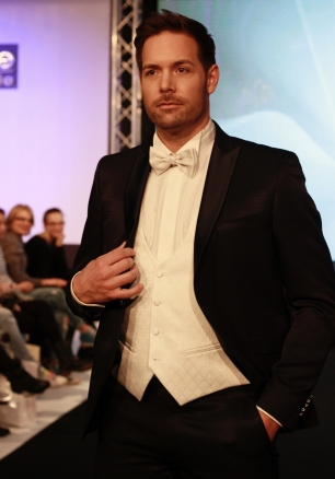 Свадебная выставка. Жених