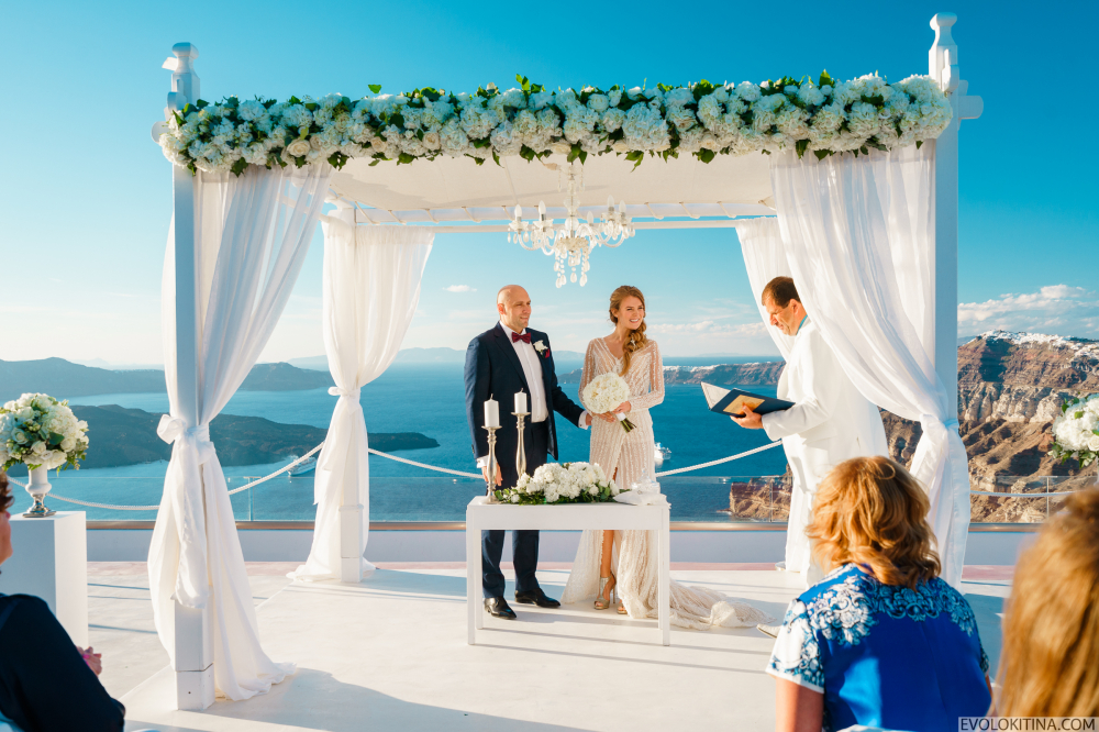 Alexander&Ekaterina | Santorini, Greece
Planning&coordination: @vanillaskywed
---
More Santorini weddings:
RU - http://vanillaskyweddings.ru/portfolio/
EN - http://vanillaskyweddings.com/portfolio.html