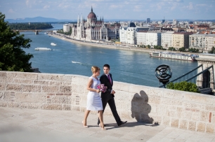 Свадьба за границей, в Венгрии, панорама на Дунай и Парламент