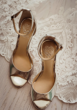 блестящие свадебные туфли, организатор DOUBLE A WEDDING
