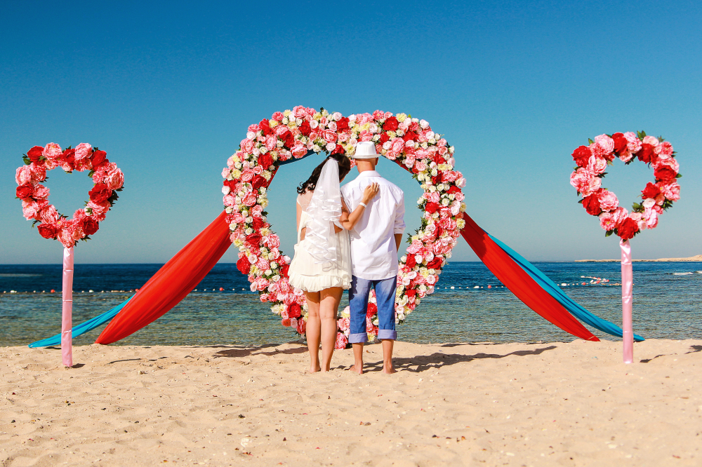 Мини- свадебная церемония "Море сердец" Сахл Хашиш, Хургада, Египет. Свадьба за границей.