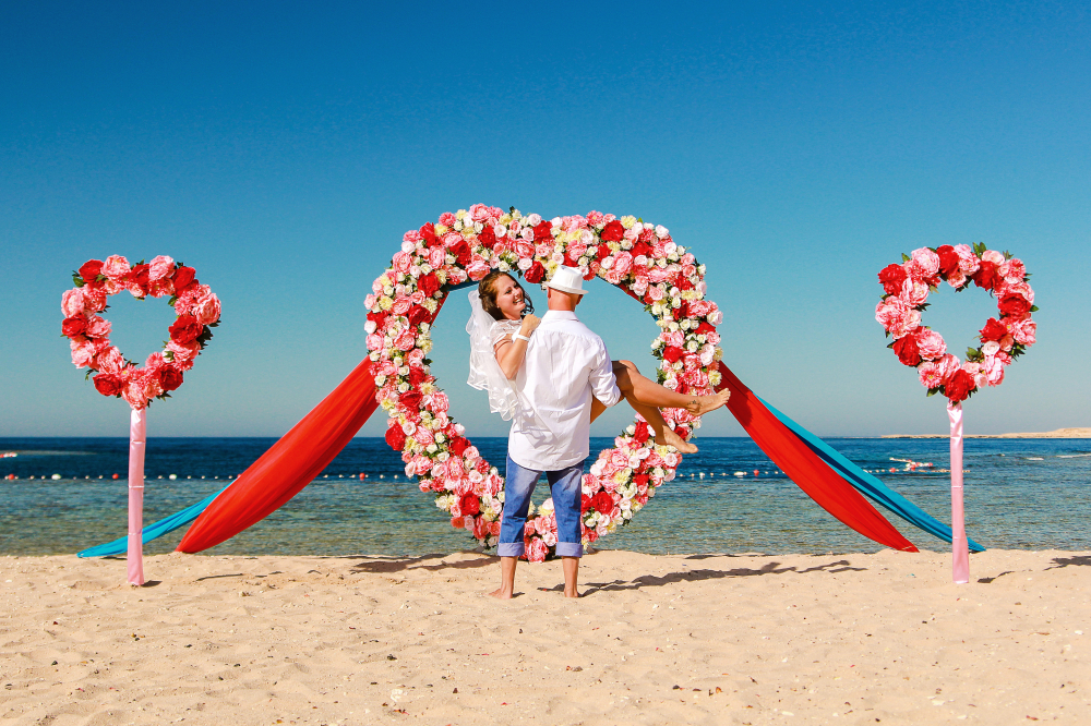 Мини- свадебная церемония "Море сердец" Сахл Хашиш, Хургада, Египет. Свадьба за границей.