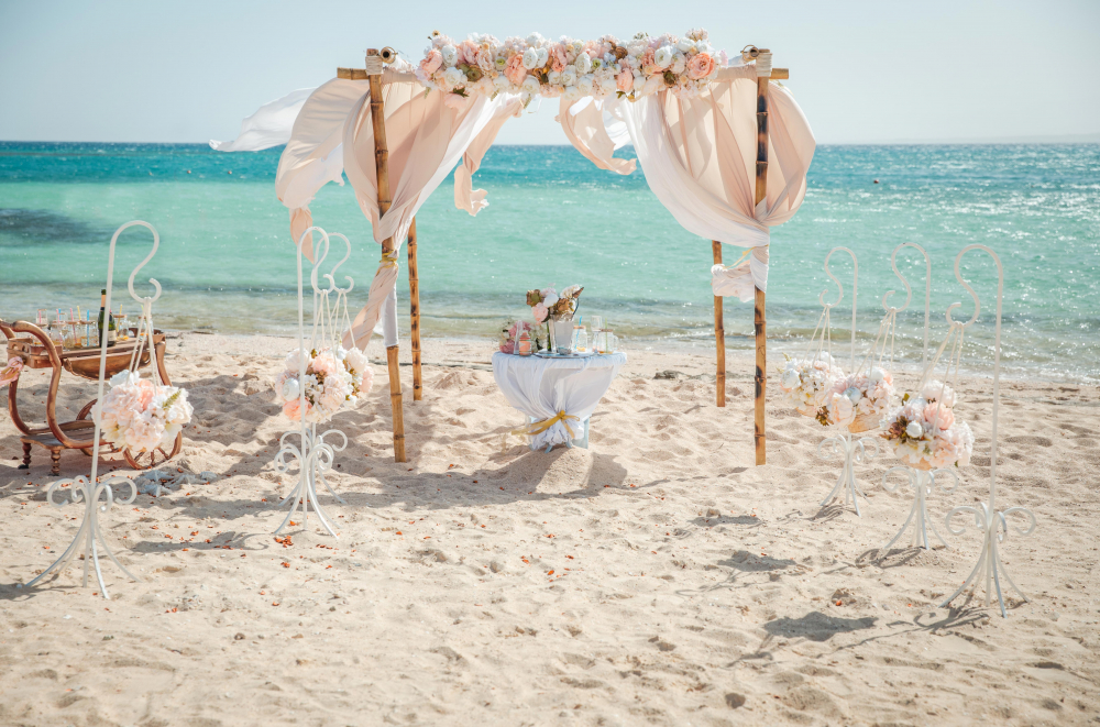 Завораживающая свадебная церемония Жемчужном острове Хургада, Египет. Свадьба за границей.