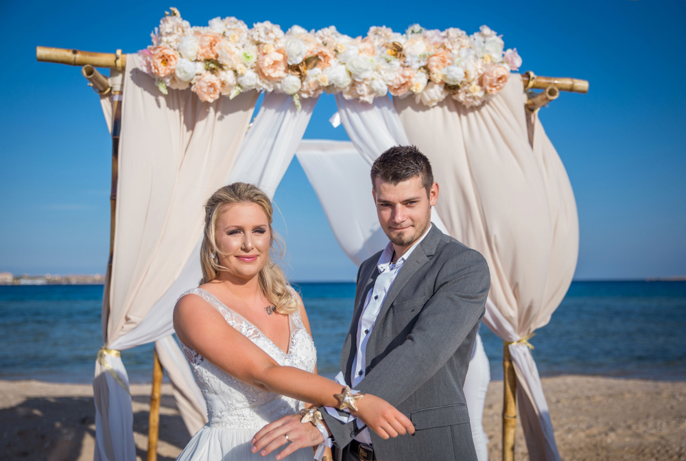 Мини- свадебная церемония "Любовь в воздухе" Сахл Хашиш, Хургада, Египет. Свадьба за границей.