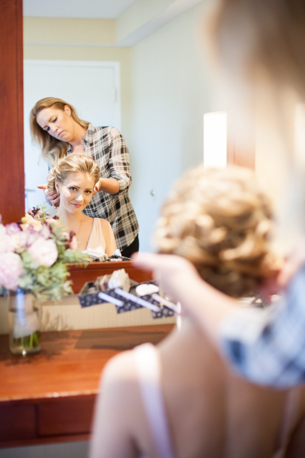 Подготовка невесты в отеле, Калифорния