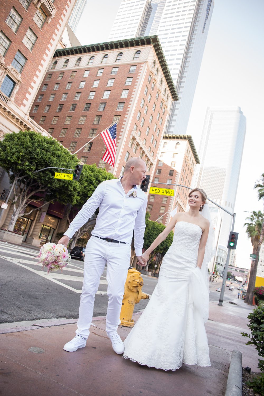Свадебная прогулка по центру Лос-Анджелеса. Свадебный день Анны и Евгения в Америке.