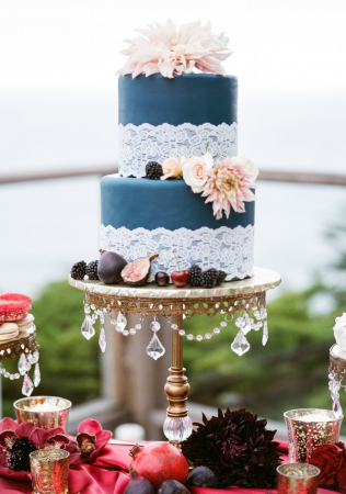 свадьба за границей, синий свадебный торт, организатор AMERICAN DREAM WEDDING