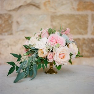 Цветочная композиция в нежных тонах