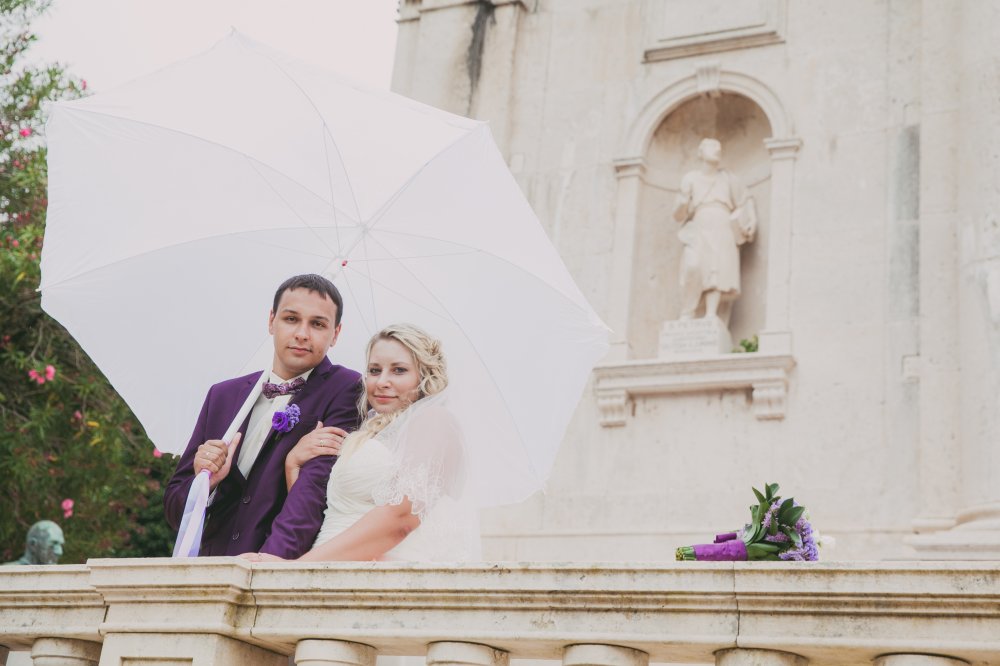 Молодожены