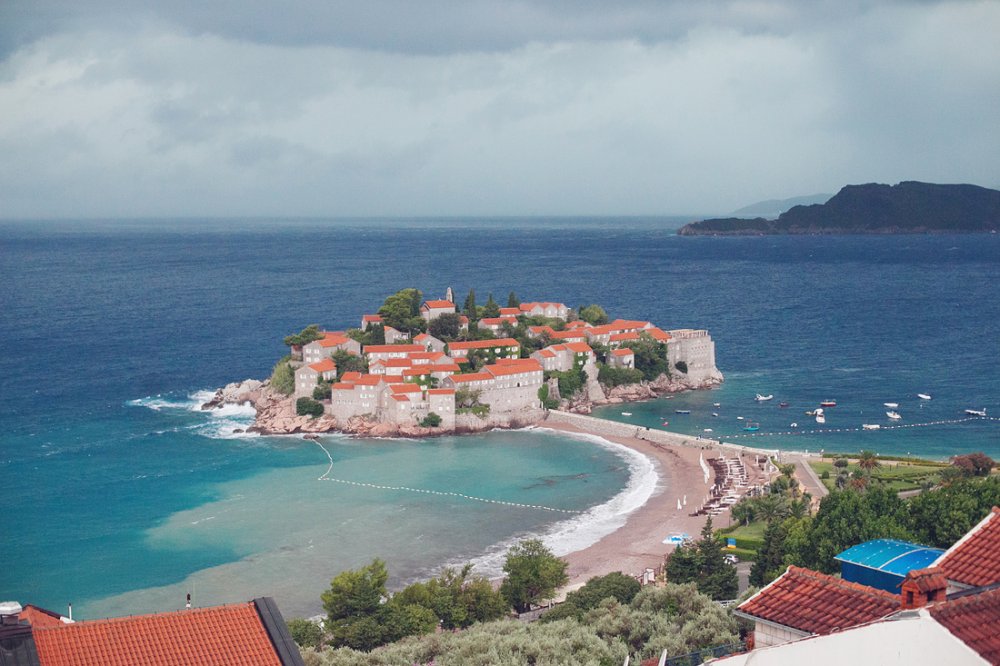 о Святой Стефан