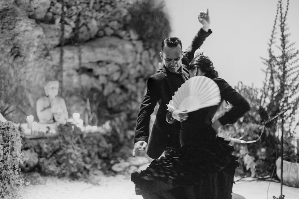 Выступление фламенко-шоу.

Организация свадеб в Испании http://marrybcn.com/