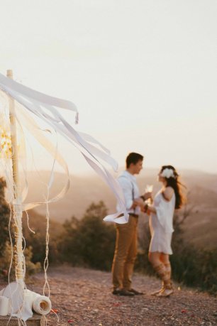 Свадебная церемония для двоих в горах, Испания