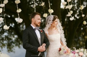 Свадебная церемония в горах, свадьба в Испании