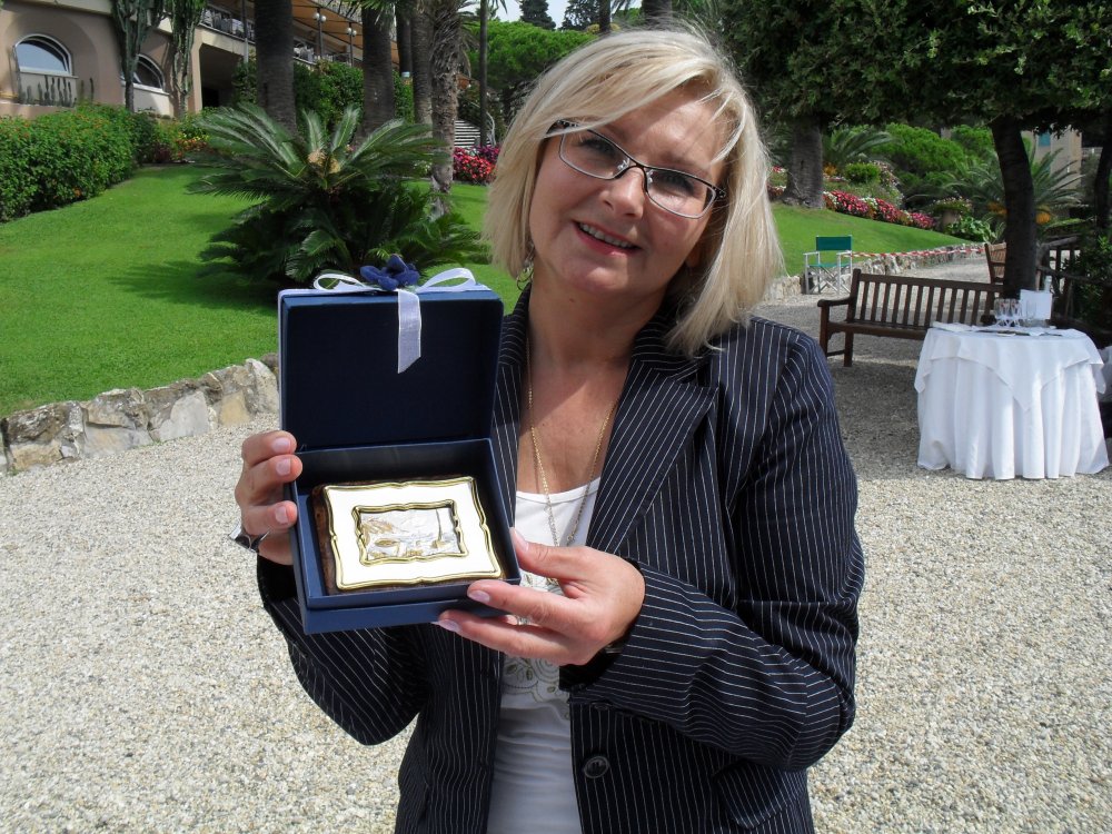 Торжественная выездная церемония в Лигурии.Мы не делаем подарков в виде скидок, мы делаем подарки, просто так, от чистого сердца!