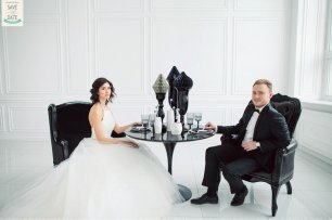 Фотосессия в черных и белых цветах