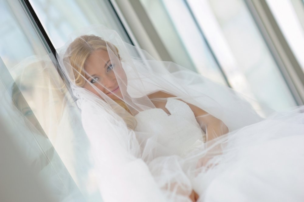 Красивая свадьба "Белая Мечта". Платье невесты от Веры Вонг. Фото Сергея Миннигалина.