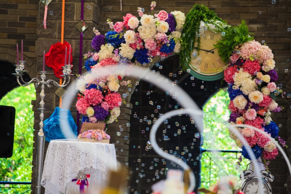 Свадьба "Алиса в стране Чудес". Свадебное агентство "Лавка Чудес" известно своими необычными тематическими свадьбами.