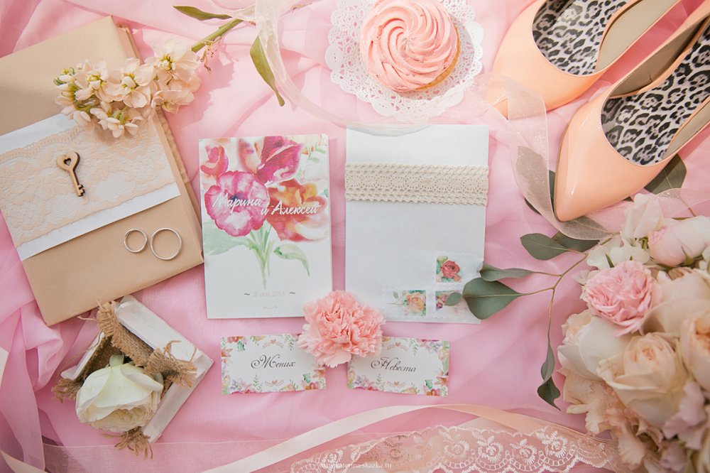 Приглашение на свадьбу в розовых тонах