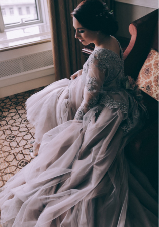  свадьба в сером цвете, серое свадебное платье, организатор ПЧЁЛКИ