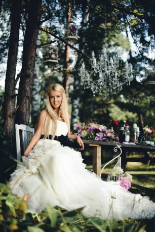 Невеста в сказочном лесу