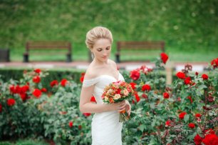 Фотосессия невесты на кустовых посадок
