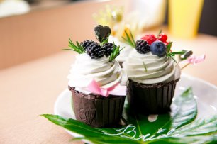 Капкейки с ягодами