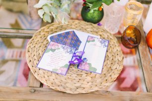 Приглашения на свадьбу в цветочном оформлении