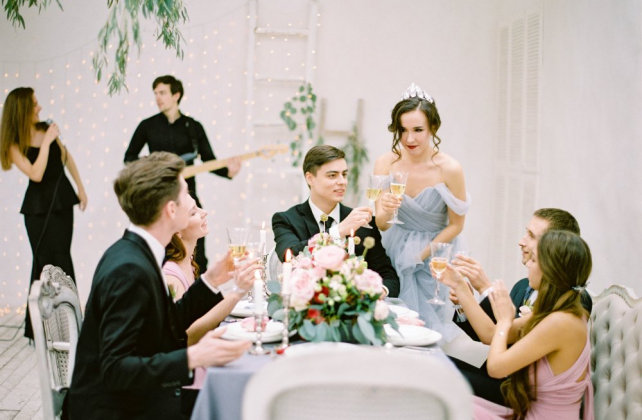 камерная свадьба в лофте, организатор WED KIOSQUE