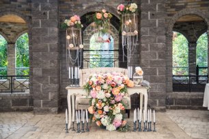 Стол молодоженов в стиле шебби-шик