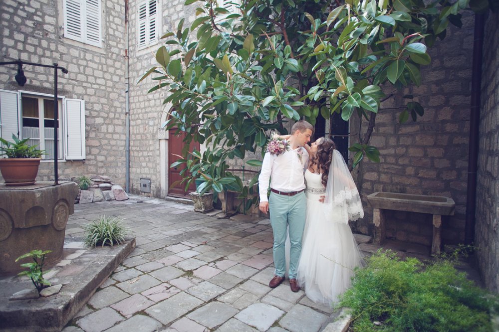 Умопомрачительная свадьба в Черногории Ксении и Сергея в стиле "рустик"