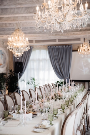 Роскошный классический зал для свадьбы