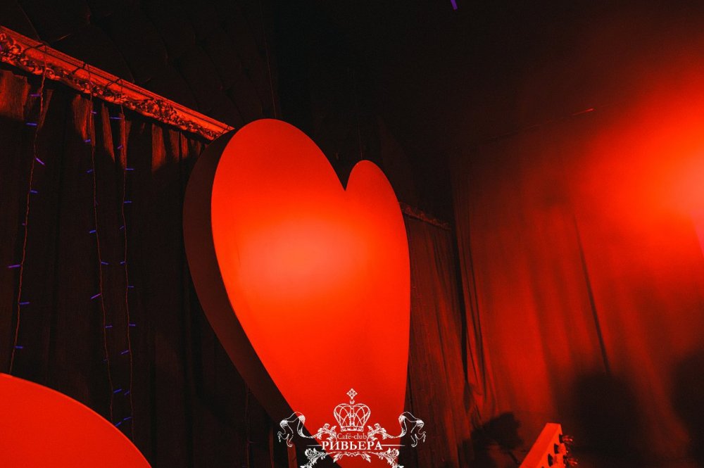 Наши шикарные декорации - огромные сердца