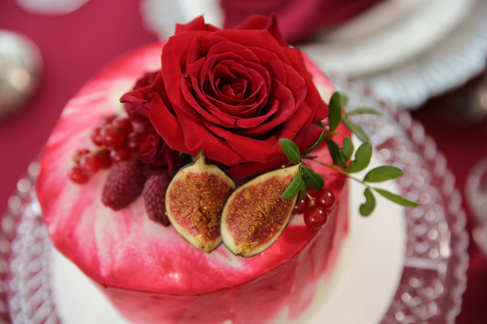 торт на гранатовую свадьбу, красивые торты, гранатовая свадьба, торт, торт для девушки, Свадебное агентство Москва