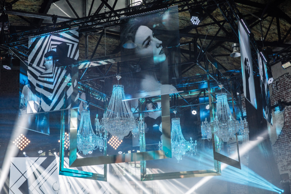 Оформление потолка в лофте