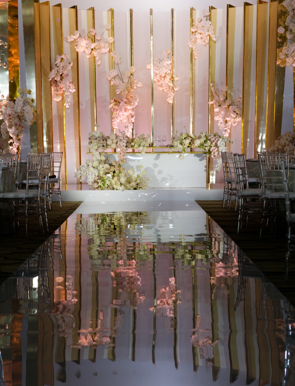Оформление зала на свадьбе Кати и Алана