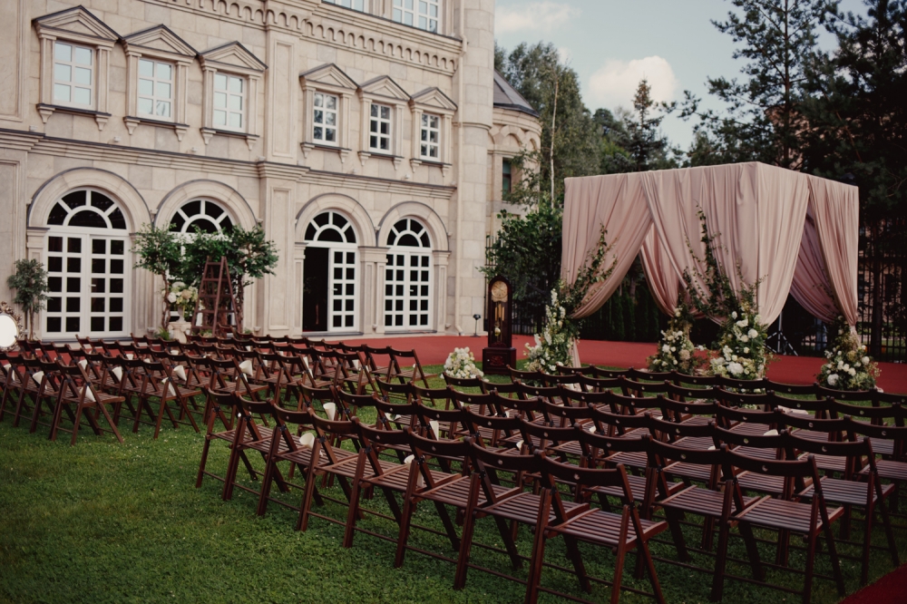 Зона церемонии для свадьбы Midsummer night`s dream