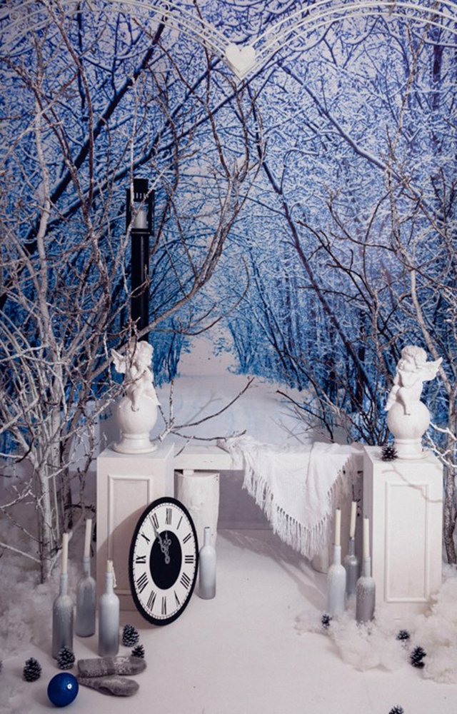 Фотозона для зимней свадьбы.