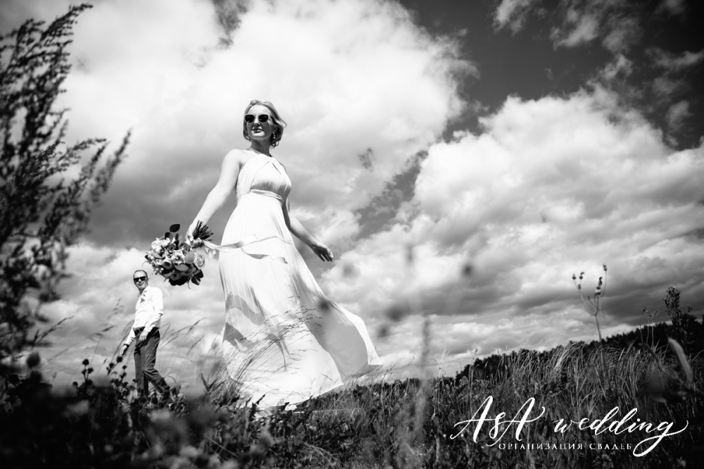 Артём & Анастасия.
Дата - 29 июля 2017 года.
Локация - "Гринвальд".