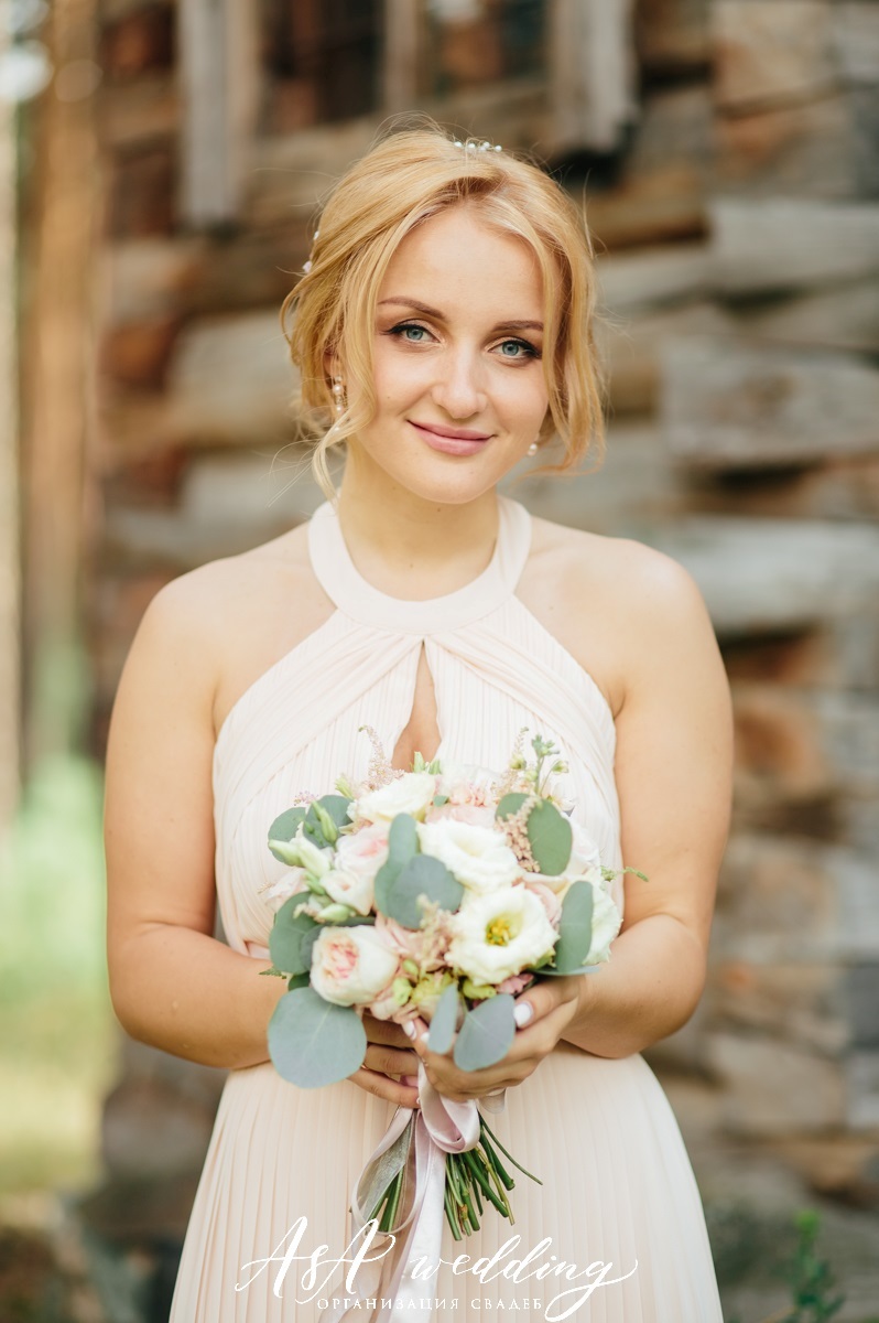 Артём & Анастасия.
Дата - 29 июля 2017 года.
Локация - "Гринвальд".