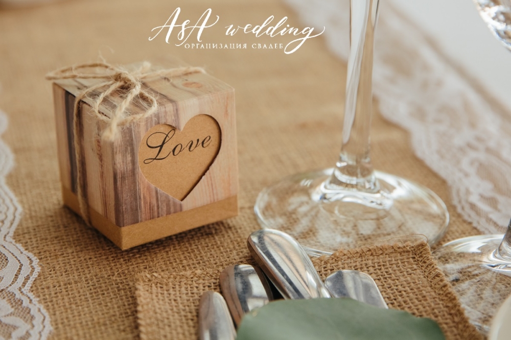 Артём & Анастасия.
Дата - 29 июля 2017 года.
Локация - "Гринвальд".